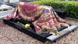 Rudolf Nureyev tomba