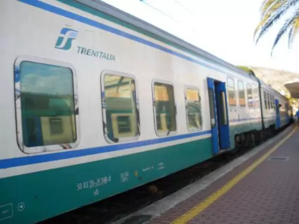 treno napoli