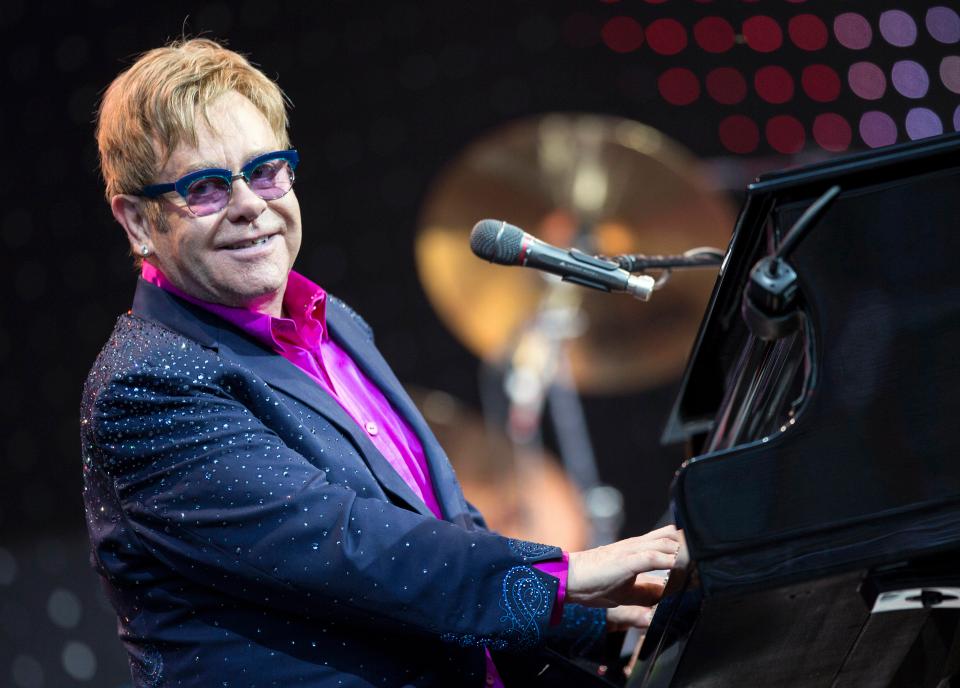 Chi è Elton John, il baronetto della musica rock