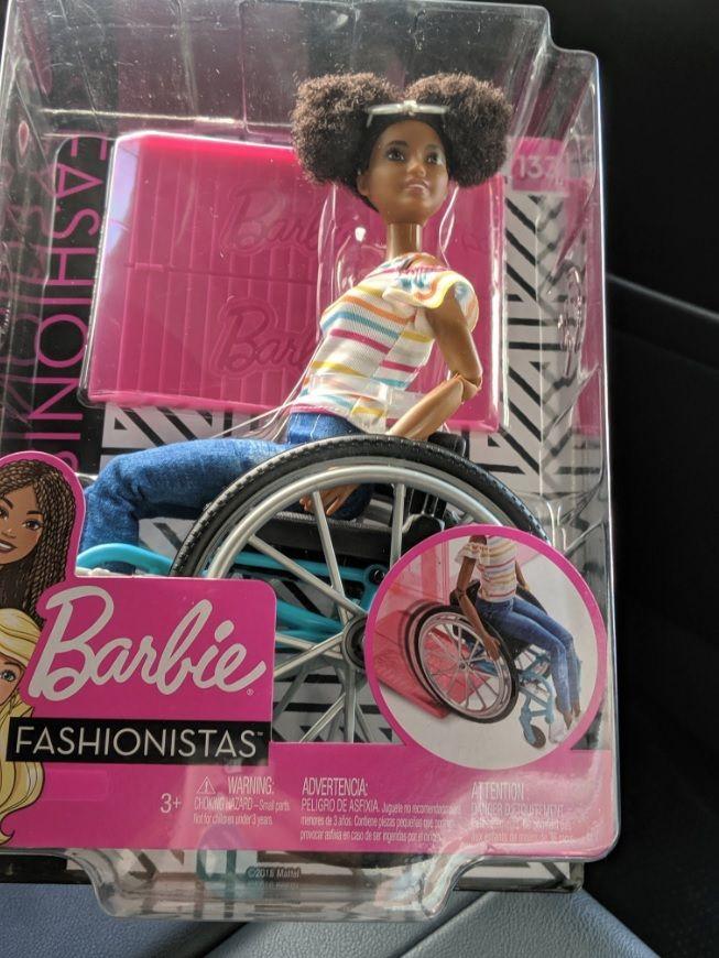 barbie-nera-sedia-a-rotelle