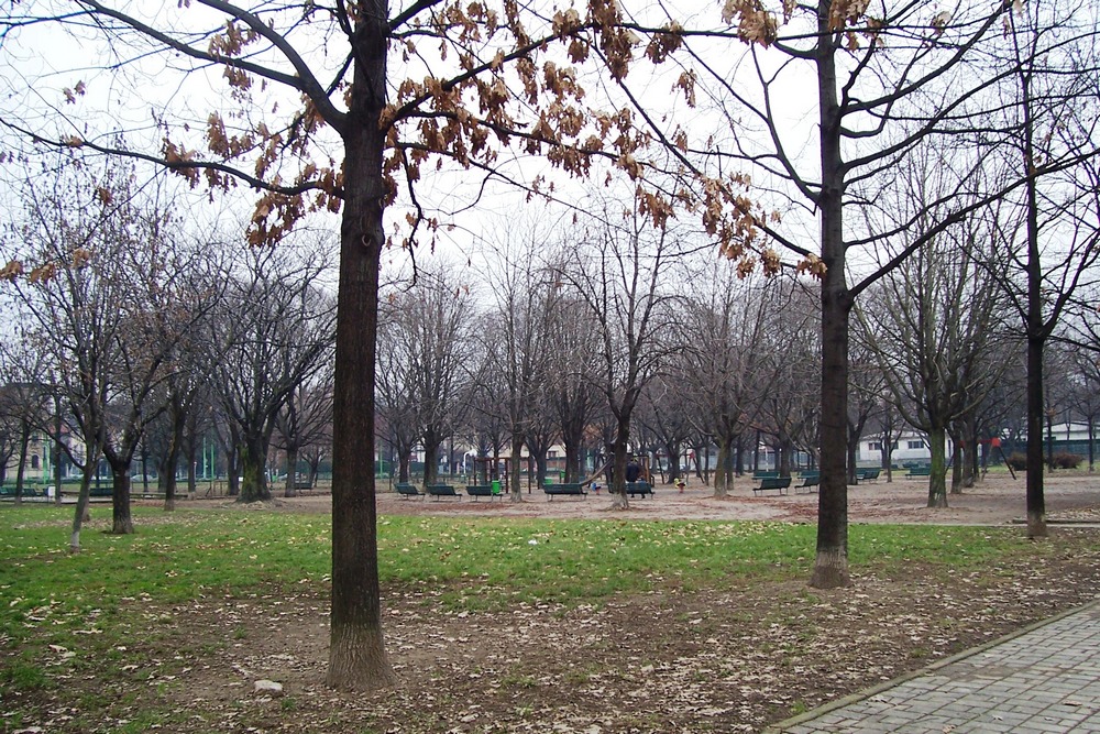 Uomo-impiccato-parco-baravalle-milano