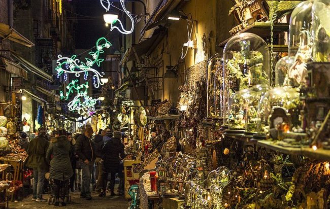 Decorazioni Natalizie Napoli.Natale 2019 Come Trascorrerlo In Campania L Occhio