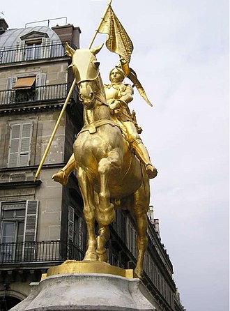 giovanna-darco-statua