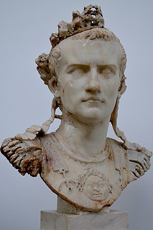Caligola busto