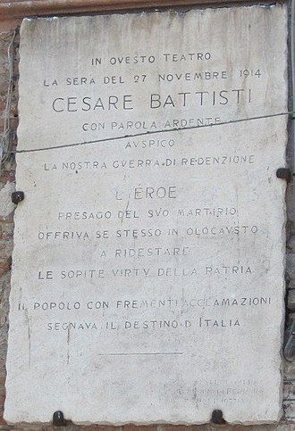 Epigrafe_a_ricordo_del_discorso_di_Cesare_Battisti_a_Ferrara,_nel_1914