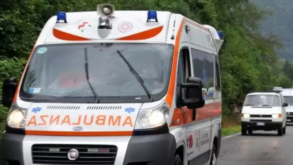 durazzano-cadavere-uomo-auto