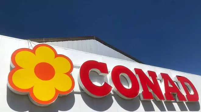 fuorigrotta-chiuso-negozio-cinese-conad-via-consalvo