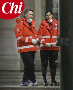 Raoul Bova e Rocio Munoz Morales volontari della Croce Rossa