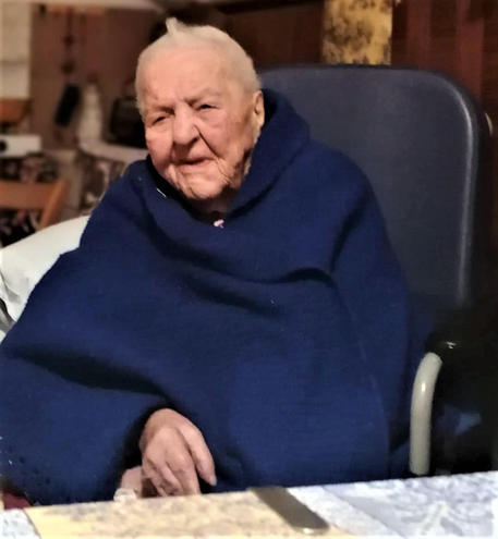 Nonna Marietta festeggia 111 anni, ha sconfitto 'spagnola'