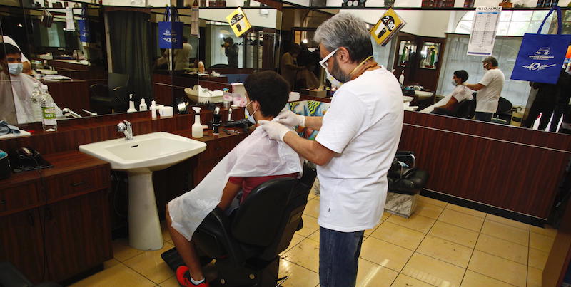 parrucchieri-barbieri-estetisti-quando-riapriranno-regole