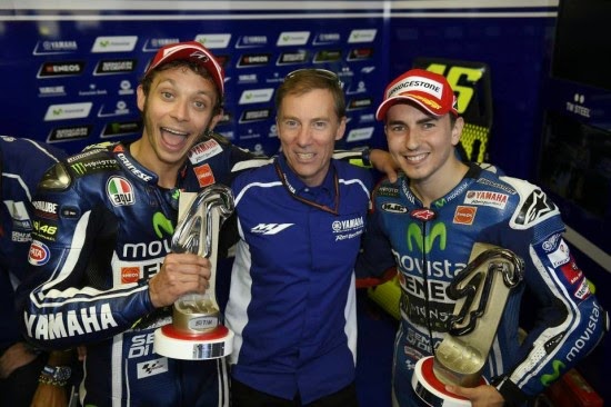 Valentino-Rossi-Lin-Jarvis-Jorge-Lorenzo-Misano-2014-race-day