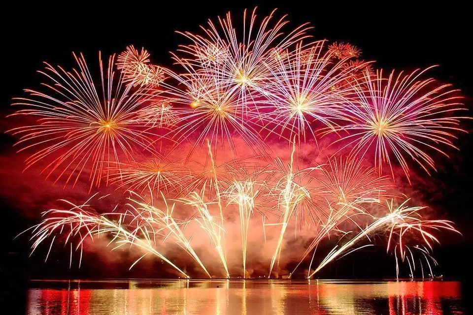 divieto-fuochi-artificio-costiera-amalfitana-estate-2020