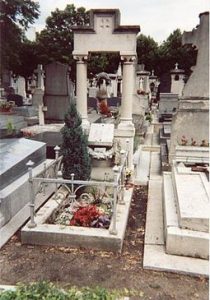 tomba-guy-de-maupassant
