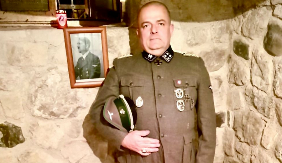gabrio-vaccarin-consigliere-comunale-divisa-nazista