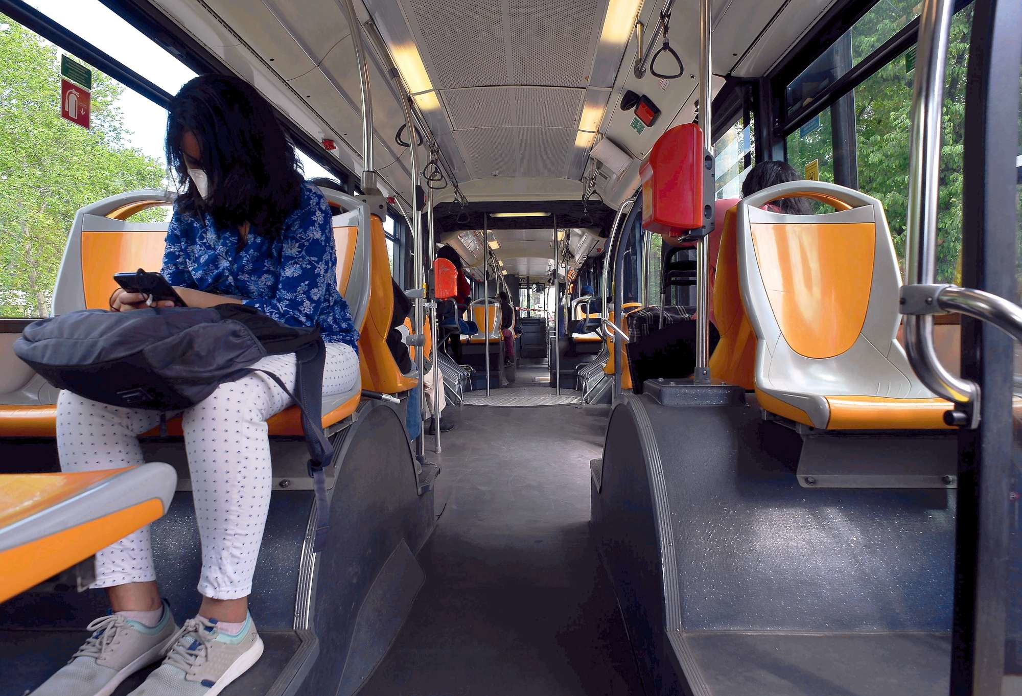 riapertura-scuole-distanziamento-metro-bus