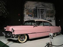 Elvis_Presley_Automobile_Museum_Memphis_TN_2013-03-24_050_1955_Cadillac_Fleetwood