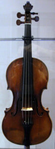 Bartolomeo_giuseppe_guarneri,_violino_cannone,_appartenuto_a_niccolò_paganini,_cremona_1743