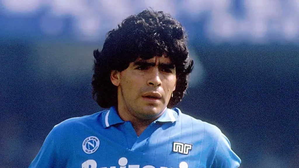 maradona-san-paolo-luci-accese-ricordo-25-novembre