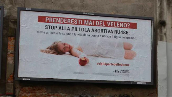 pillola-abortiva-manifesto-milano-polemica