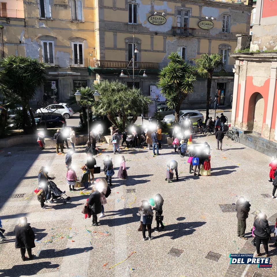 frattamaggiore-famiglie-piazza-festeggiare-carnevale-16-febbraio