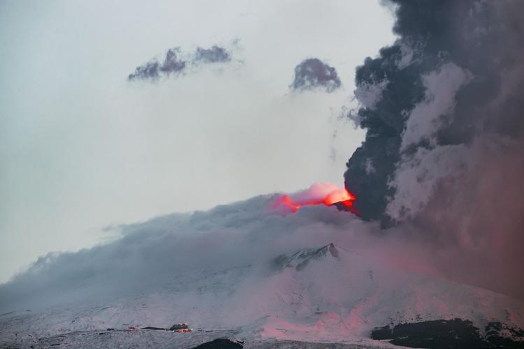 etna-dopo-eruzione-arriva-sciame-sismico-16-scosse-registrate