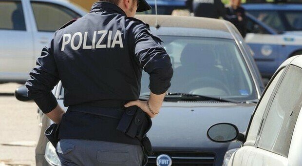 roma-incidente-auto-polizia-san-basilio-tre-feriti-gravi-6-aprile