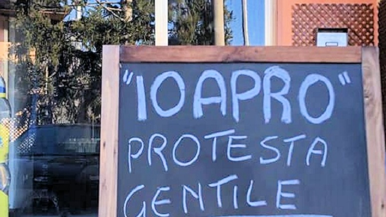 ioapro-protesta-roma-12-aprile-parlamento