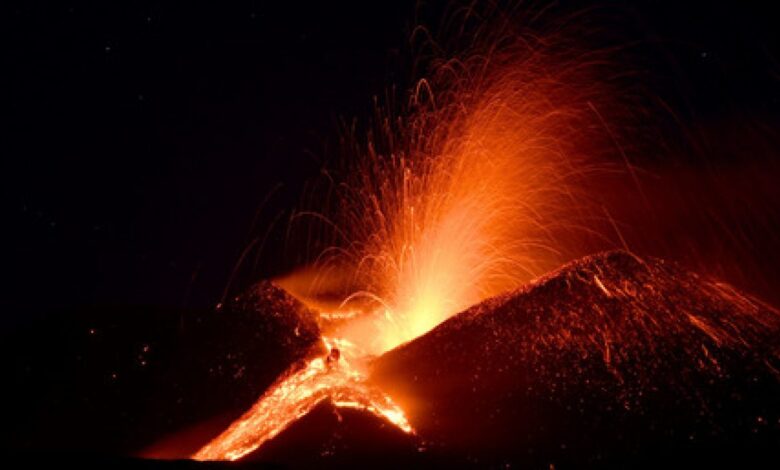 etna eruzione lava cratere sud est