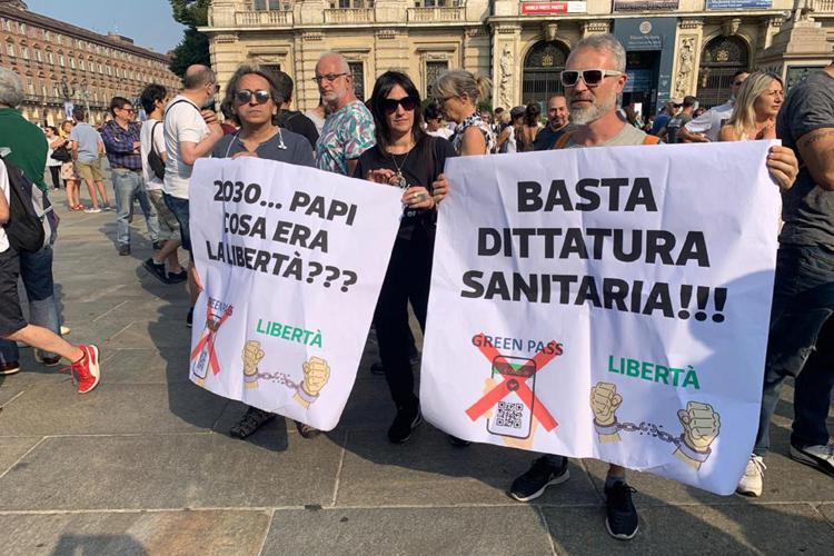 proteste green pass roma milano torino