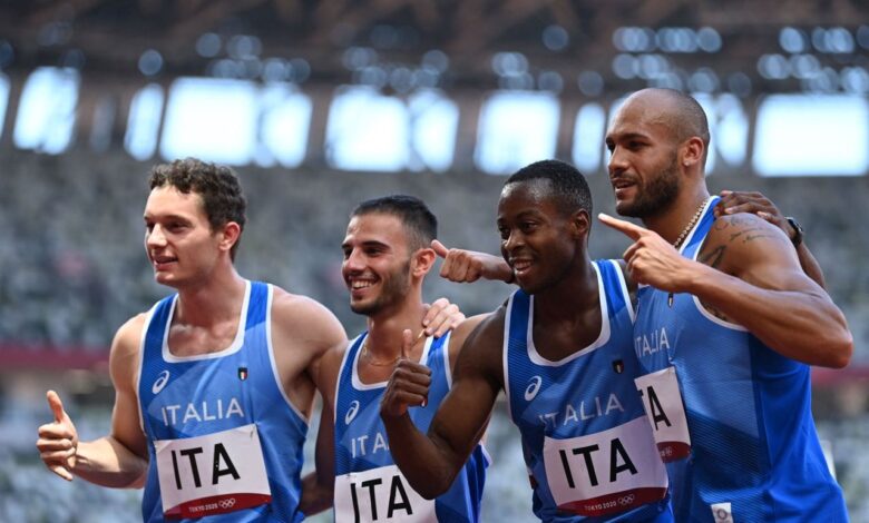italia-medaglia-oro-staffetta-maschile-olimpiadi-tokyo