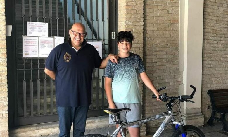 rubano bici sindaco ricompra