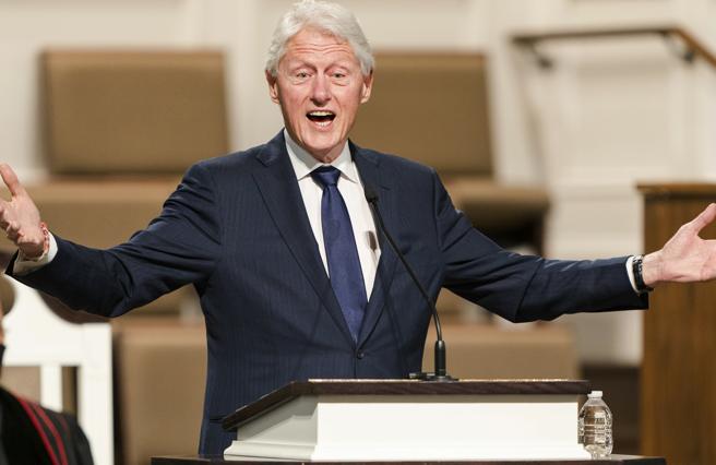 Bill Clinton ricoverato infezione 15 ottobre