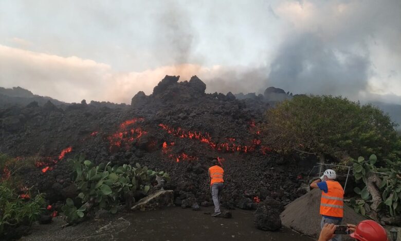 eruzione canarie crollo cratere vulcanico la palma