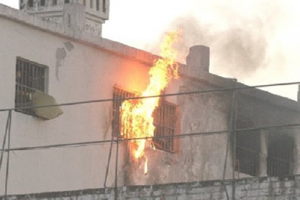 Incendio carcere Pavia 4 ottobre