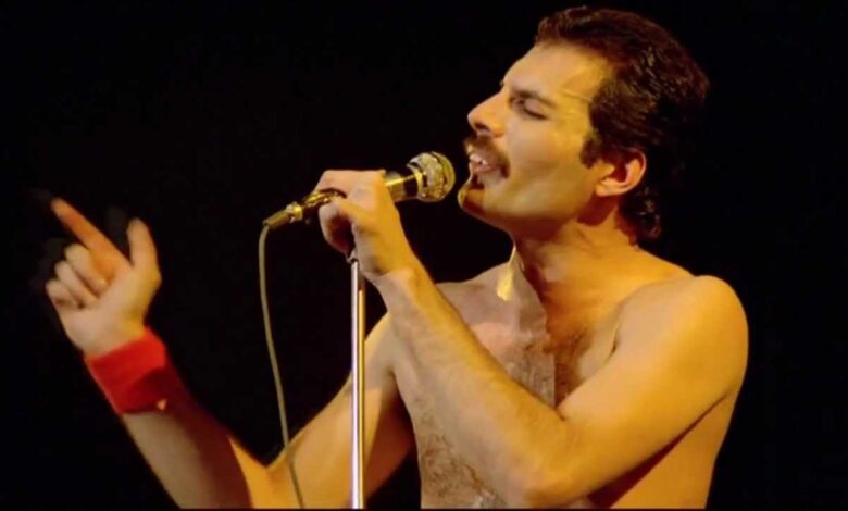 Freddie-Mercury2