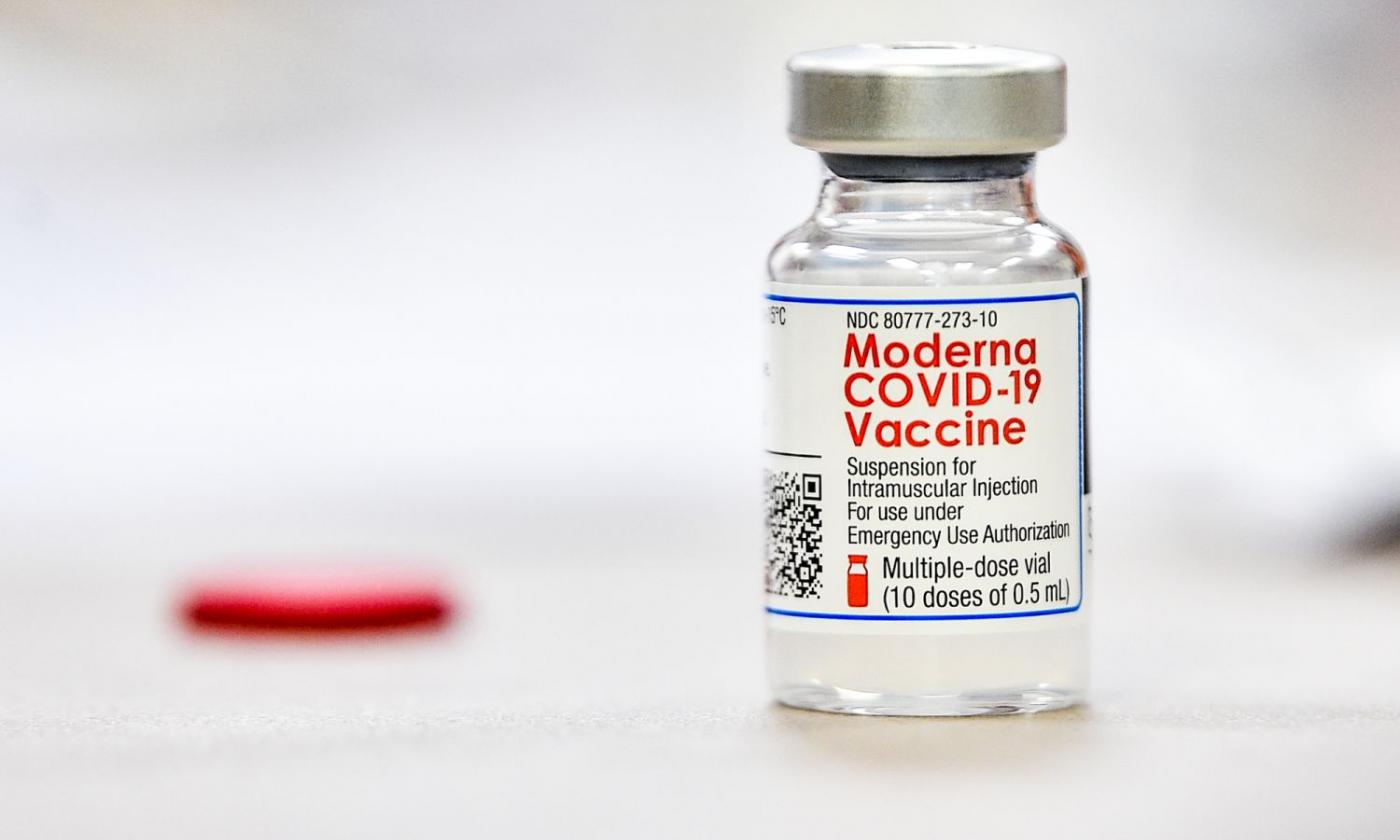 variante-omicron-moderna-mesi-vaccino-specifico
