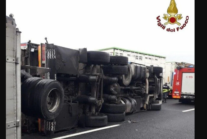 Monterotondo incidente camion morte mucche 24 dicembre