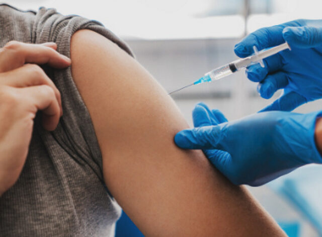 covid-nuova-zelanda-vaccinare-al-posto-no-vax