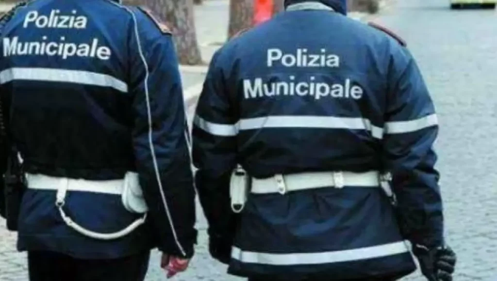 caos-hub-vaccinale-villaricca-dottoressa-aggredita