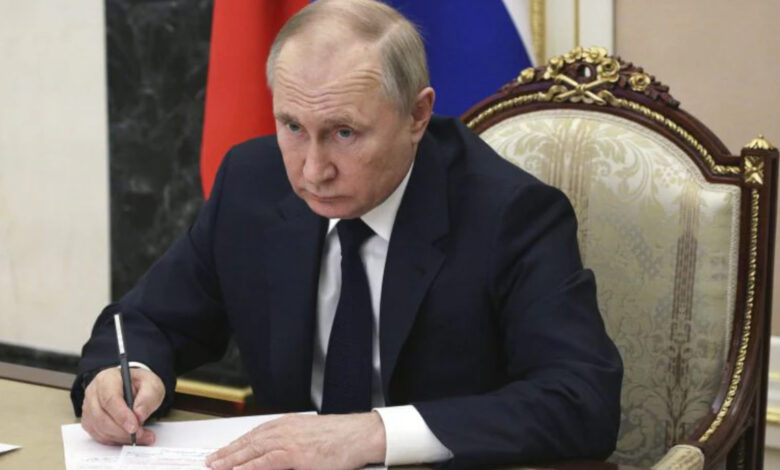 guerra Putin firma decreto fornitura gas