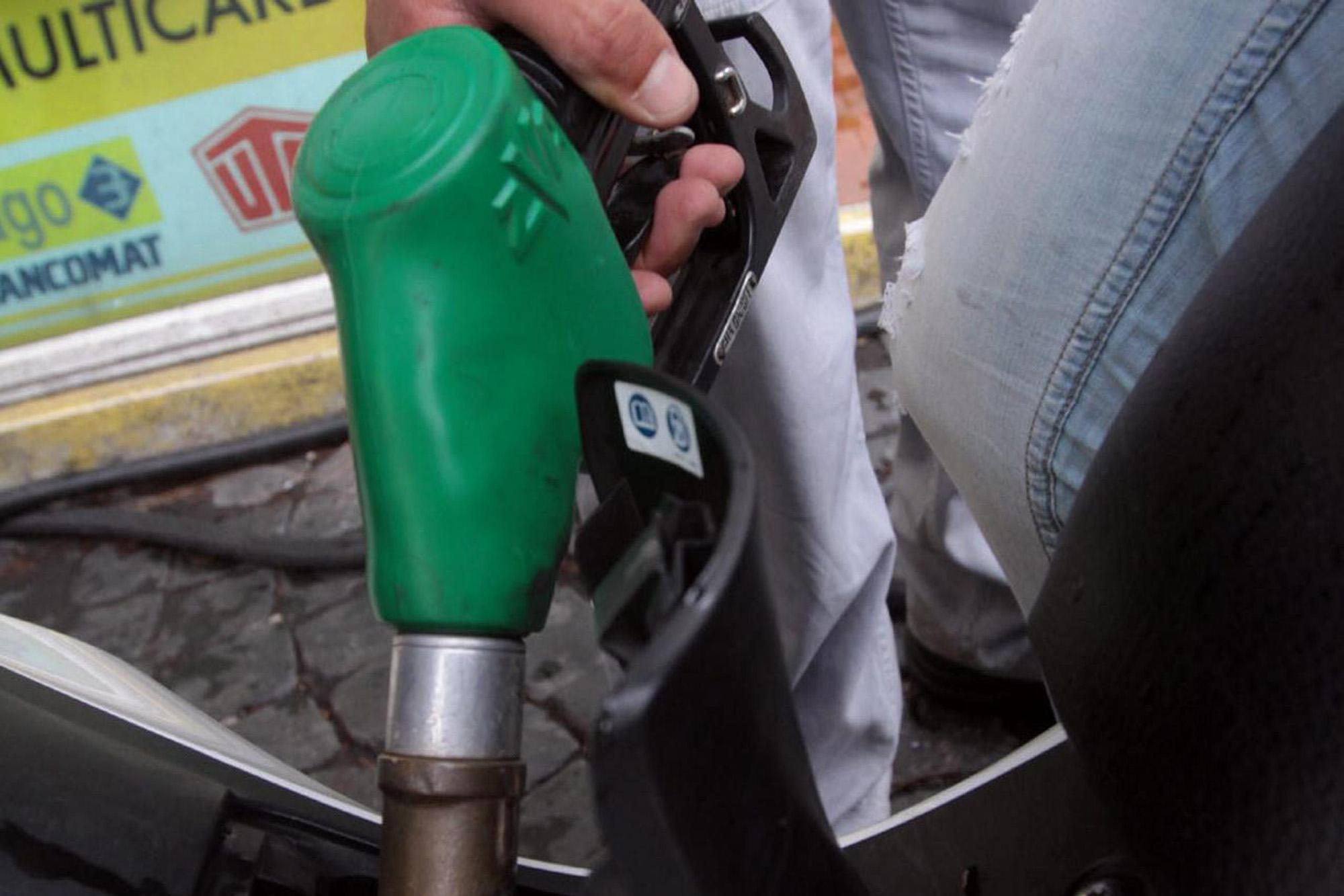 benzina diesel gpl prezzi oggi 5 marzo