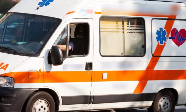 incidente a16 ribalta ​minibus morte suore 13 marzo