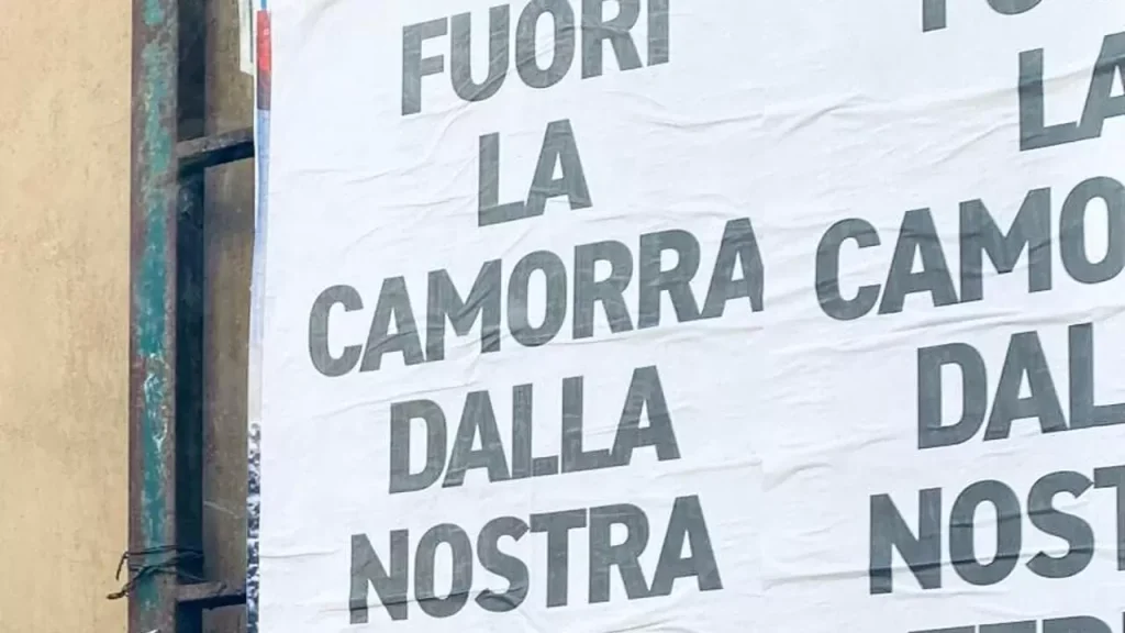 frattamaggiore manifesti contro camorra
