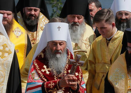 chiesa ortodossa ucraina taglia legami russia