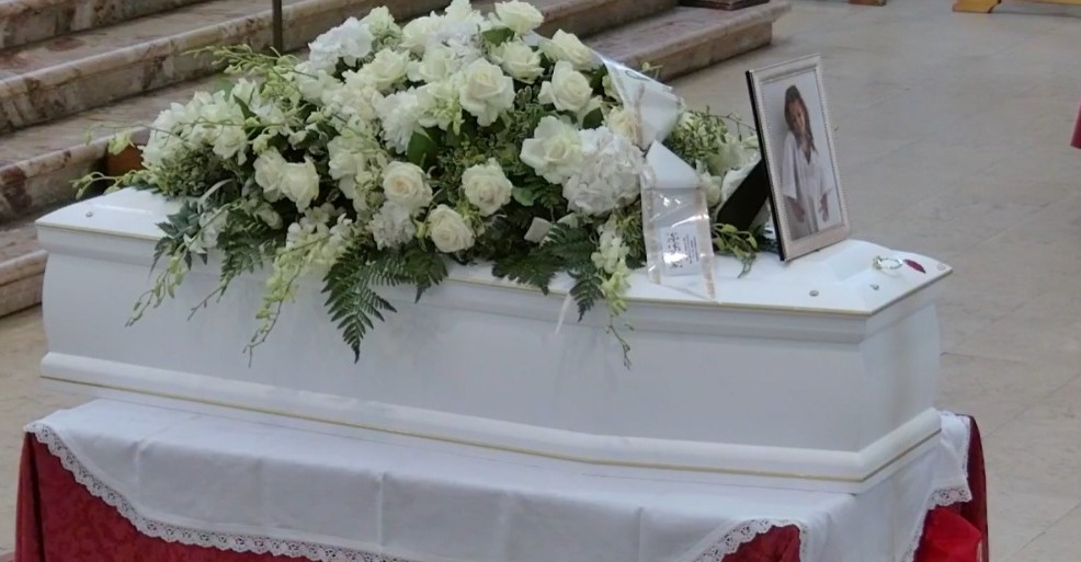 funerali elena del pozzo catania oggi 22 giugno 