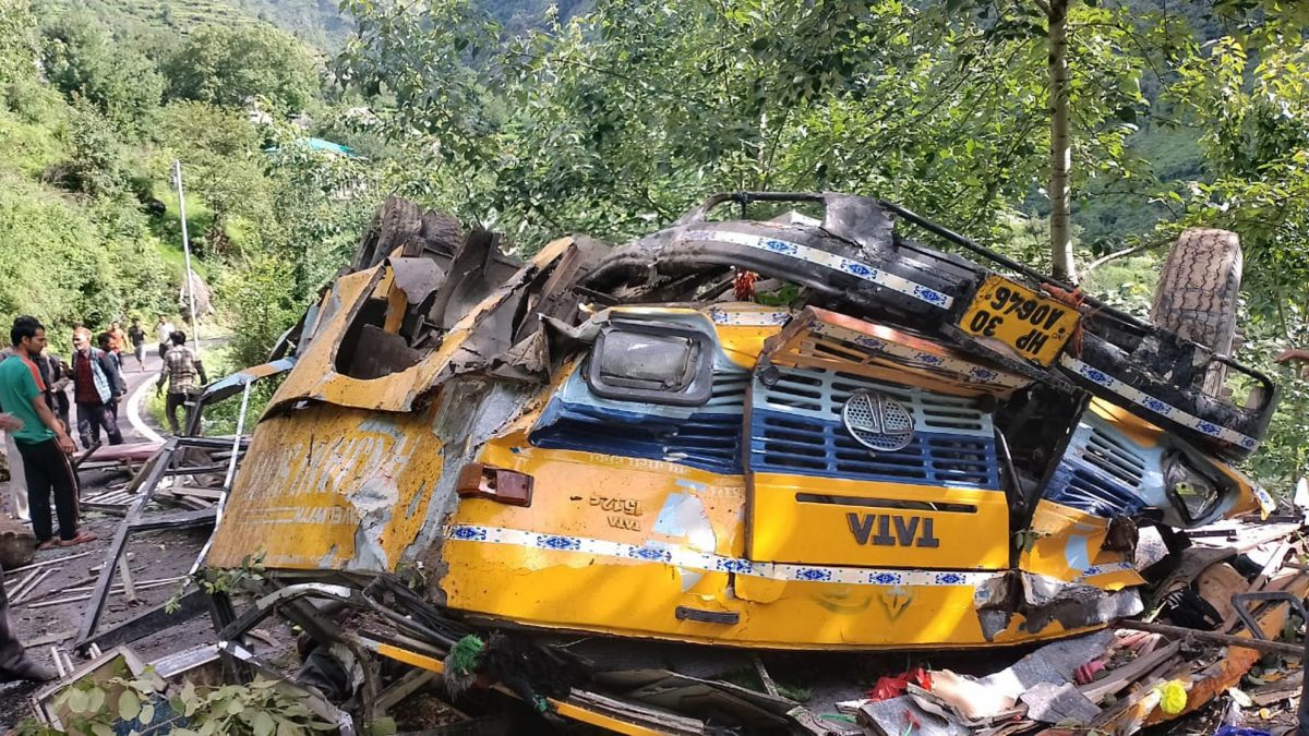 india autobus dirupo morti bambini