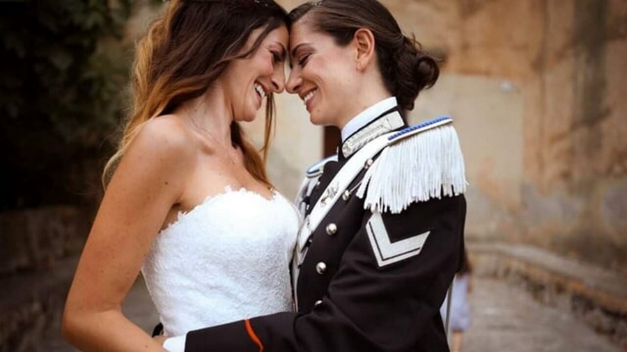 elena-mangialardo-matrimonio-claudia-alta-uniforme-carabinieri