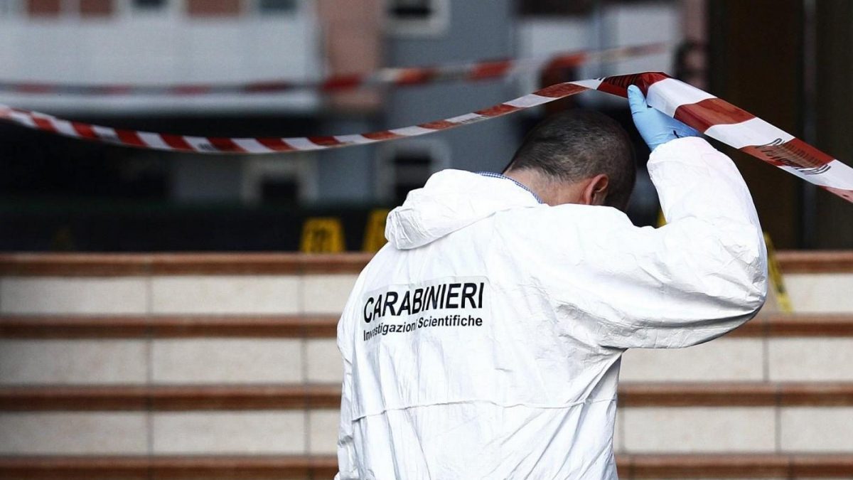 Dramma a Catania, giovane morta in casa: il cadavere scoperto dopo 2 giorni | Interrogato il marito