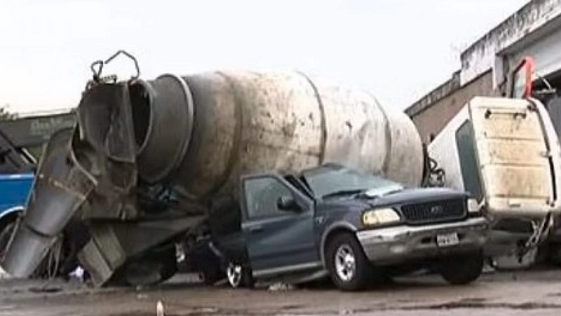 texas betoniera precipita auto morto bimbo