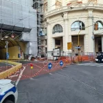 napoli auto contro impalcatura galleria vittoria